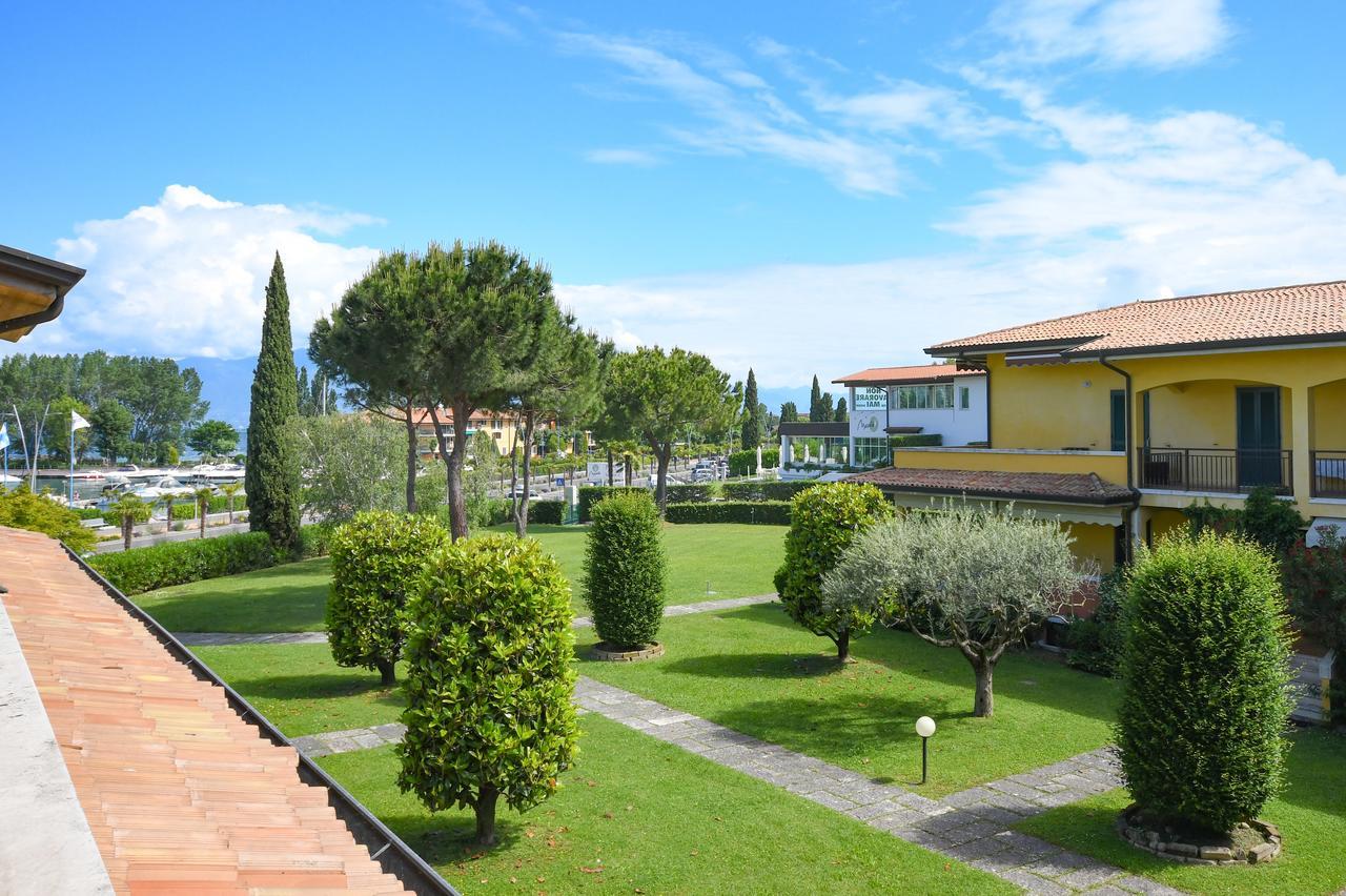 Sirmione Beach Apartment Exterior photo